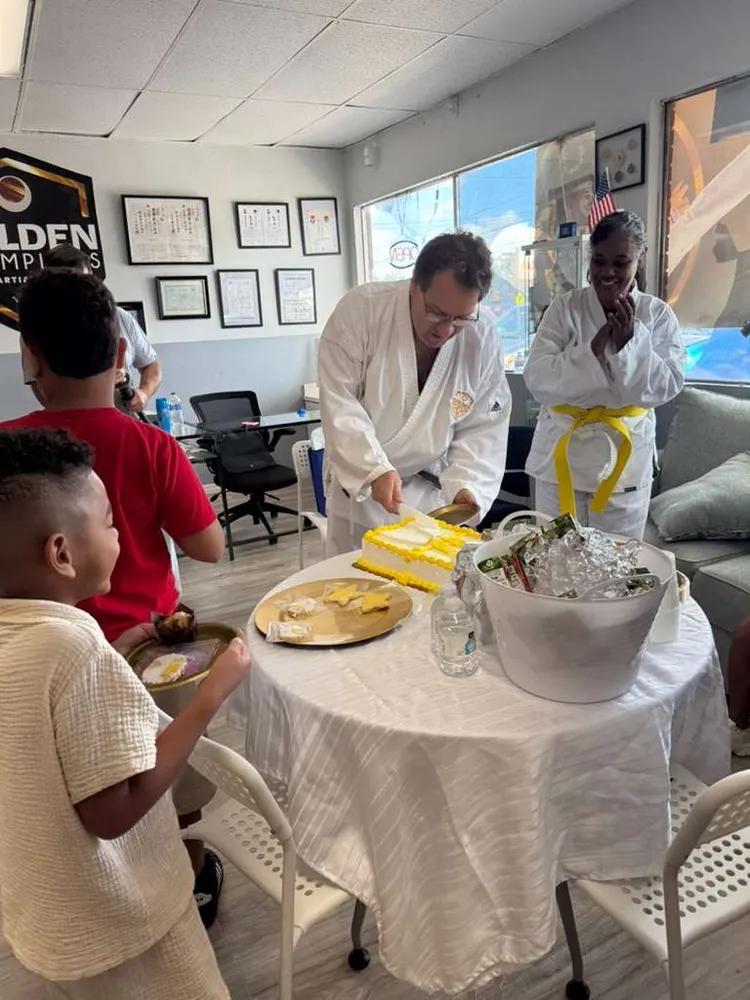 WhatsApp Image 2025-12-02 at 16.39.44 (1)